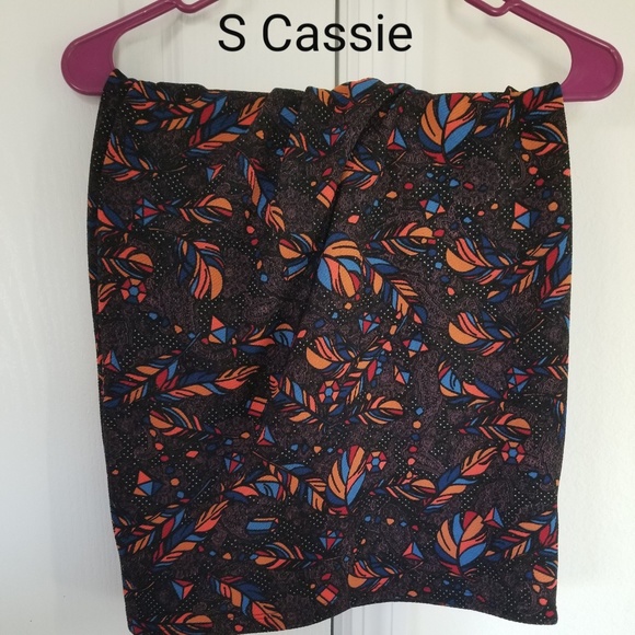 LuLaRoe Cassie - Picture 1 of 1